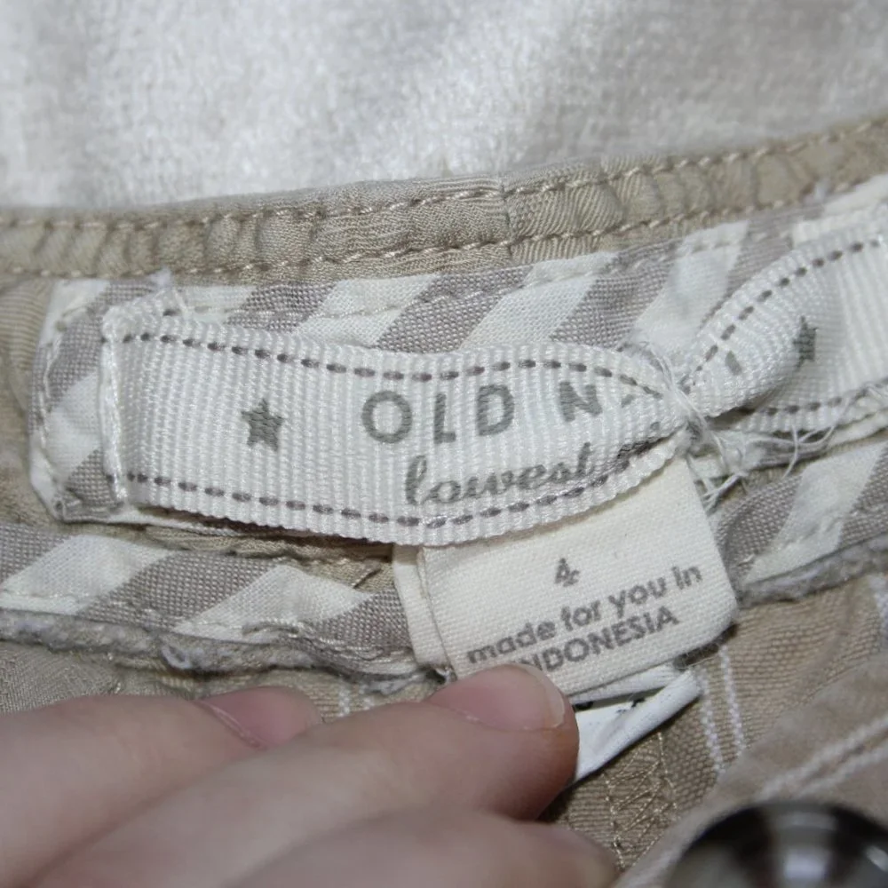 ☀️ Old Navy Khaki Pinstripe Shorts – Size 4 Linen-Cotton Blend · Classic Fit ·